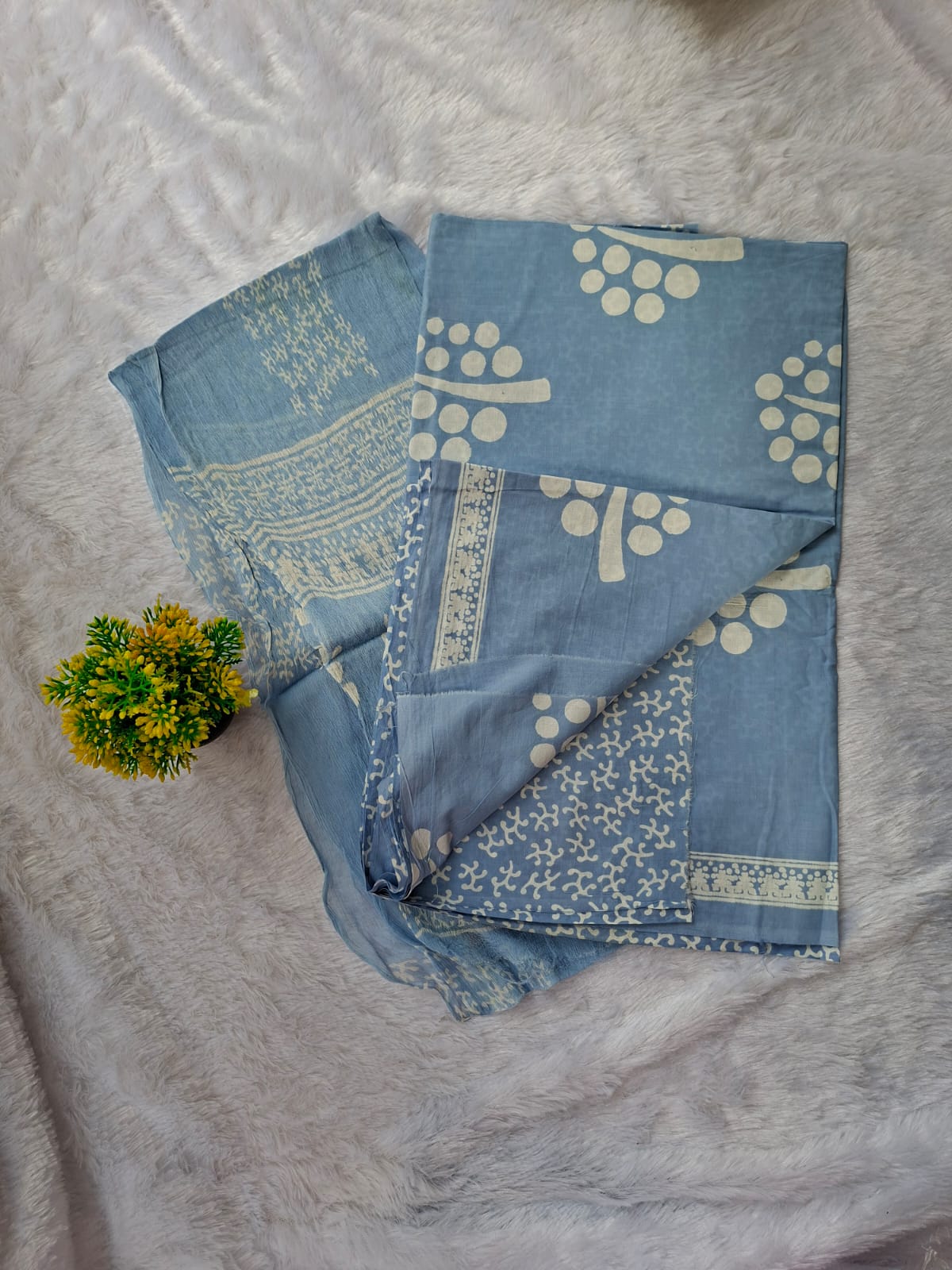 Pure Cotton Unstitched Suit - Chiffon Dupatta