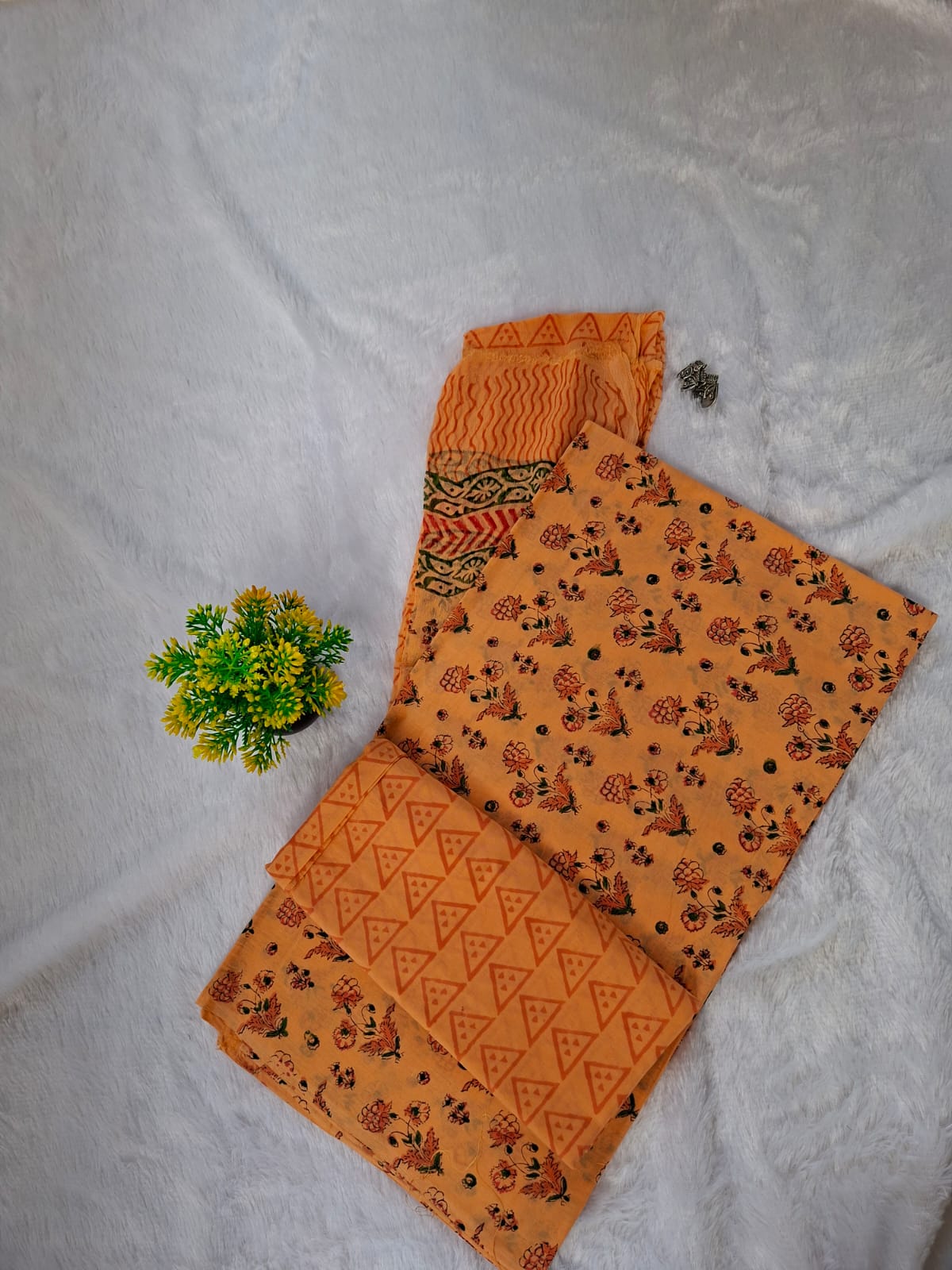 Cotton suits - Chiffon Dupatta