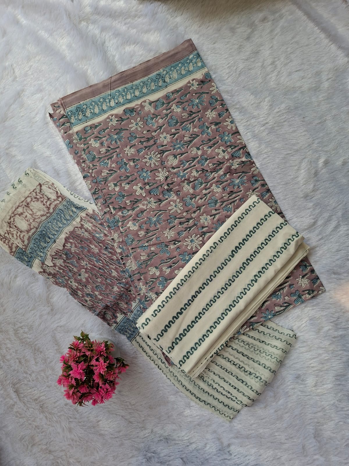 Pure Cotton Unstitched Suit - Chiffon Dupatta