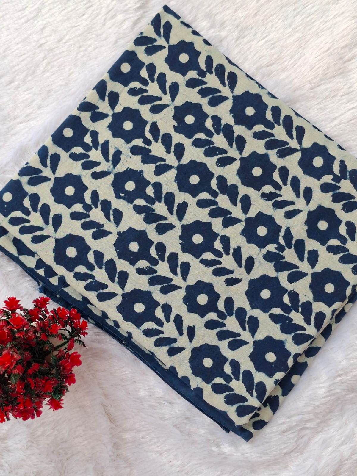 Pure Cotton Unstitched Suit - Chiffon Dupatta