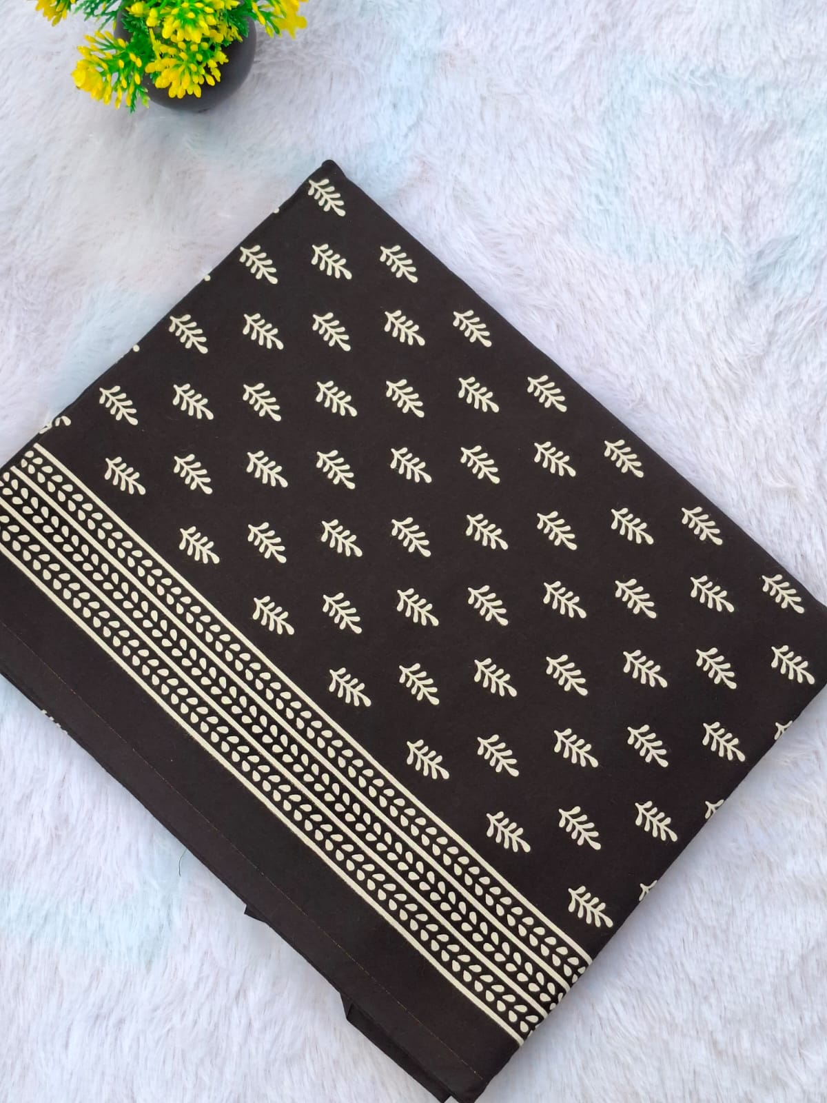 Pure Cotton Unstitched Suit - Chiffon Dupatta