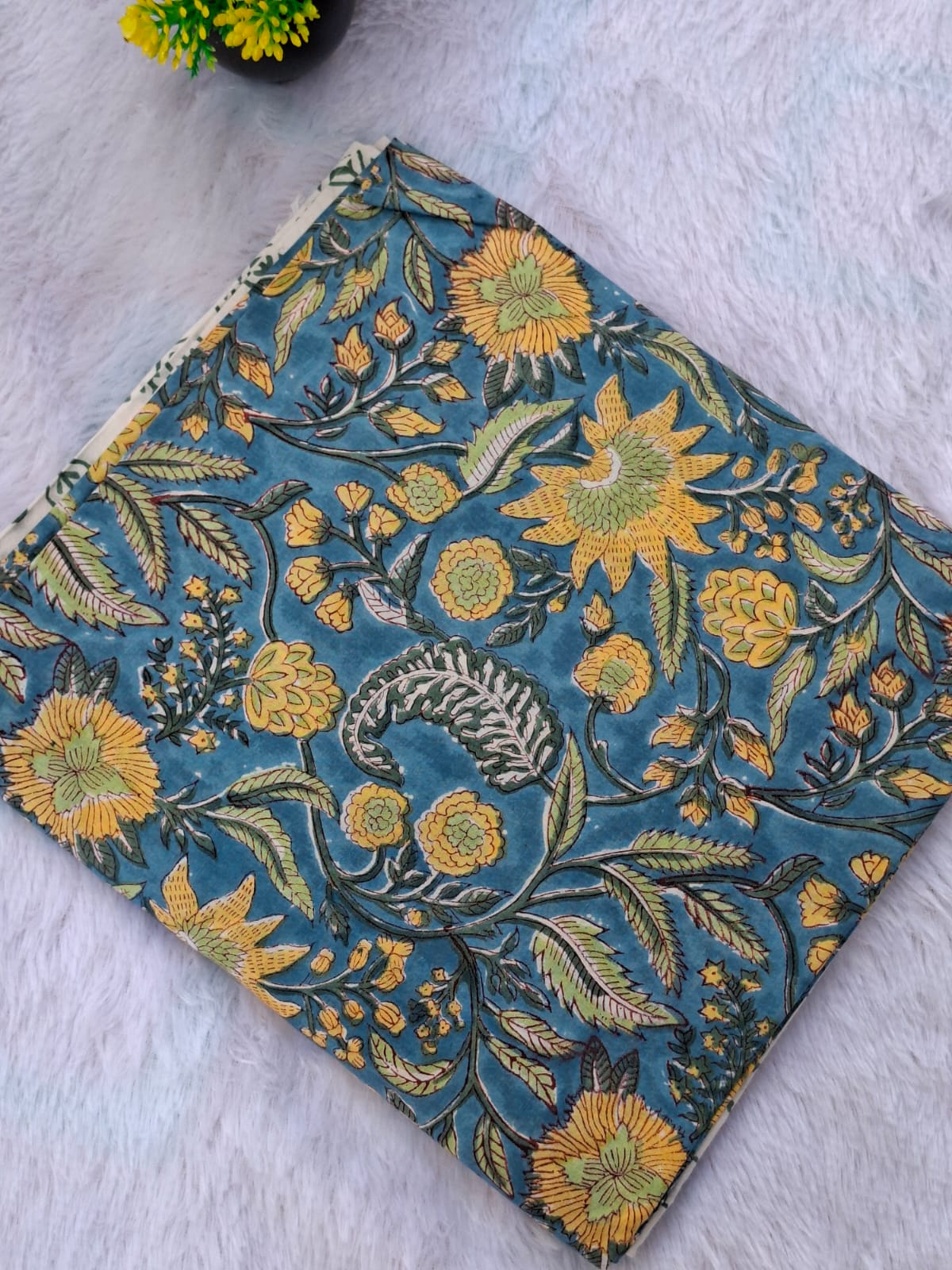 Pure Cotton Unstitched Suit - Chiffon Dupatta