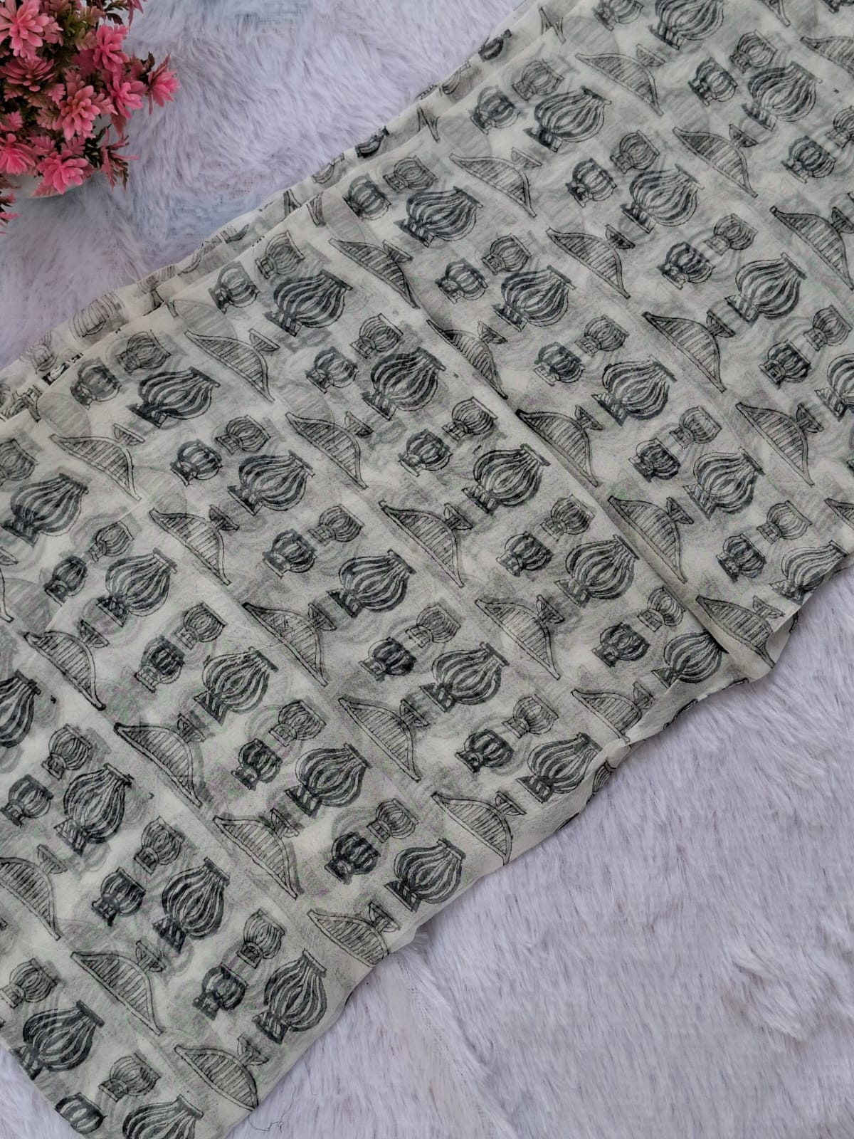 Pure Cotton Unstitched Suit - Chiffon Dupatta