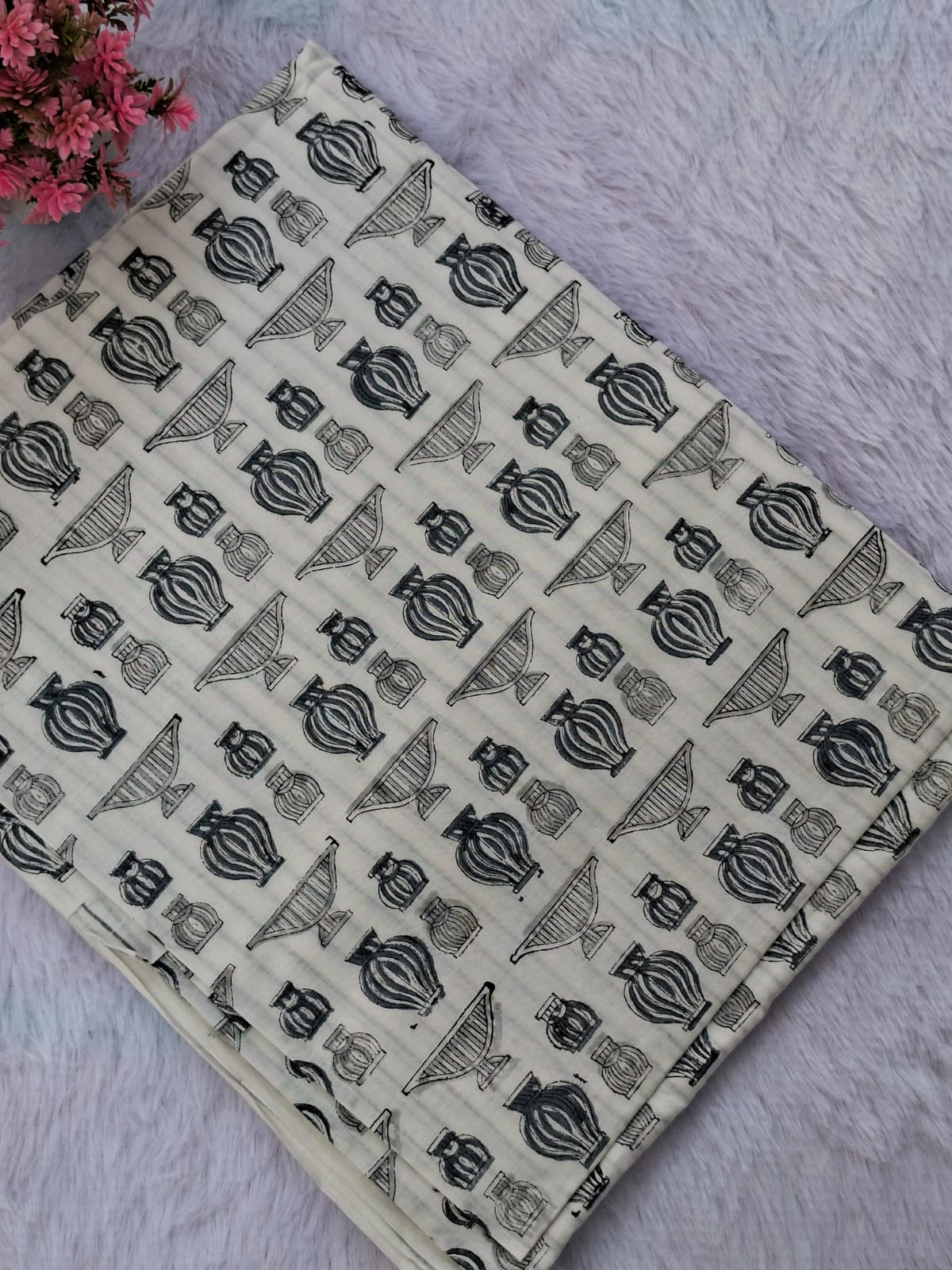 Pure Cotton Unstitched Suit - Chiffon Dupatta