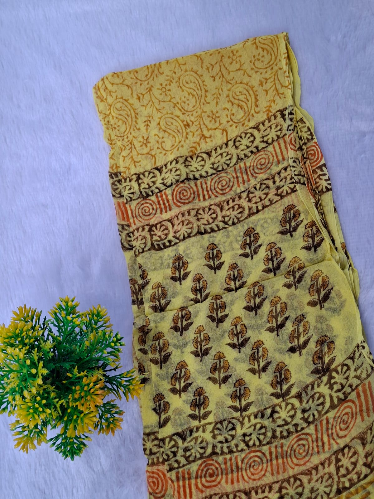 Pure Cotton Unstitched Suit - Chiffon Dupatta